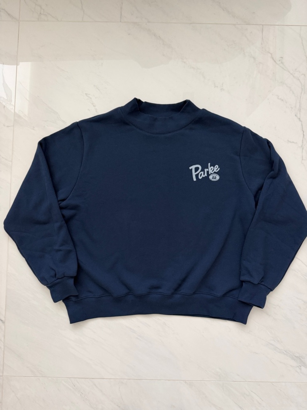 NEW PARKE Football Mockneck Sweatshirt
Size L/XL French Terry